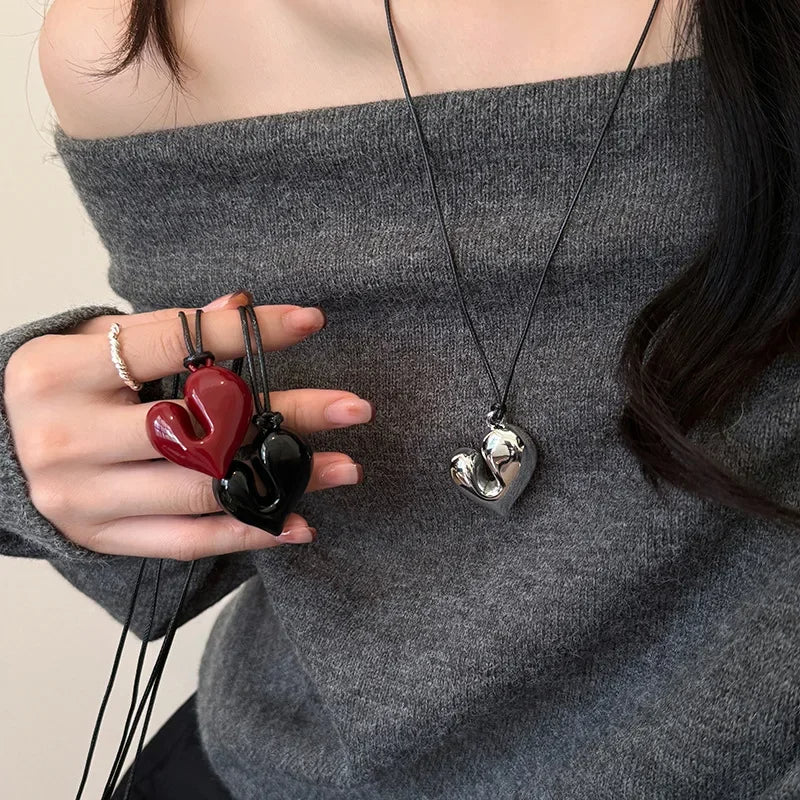 Retro Heart Pendant – ’80s Inspired Romance