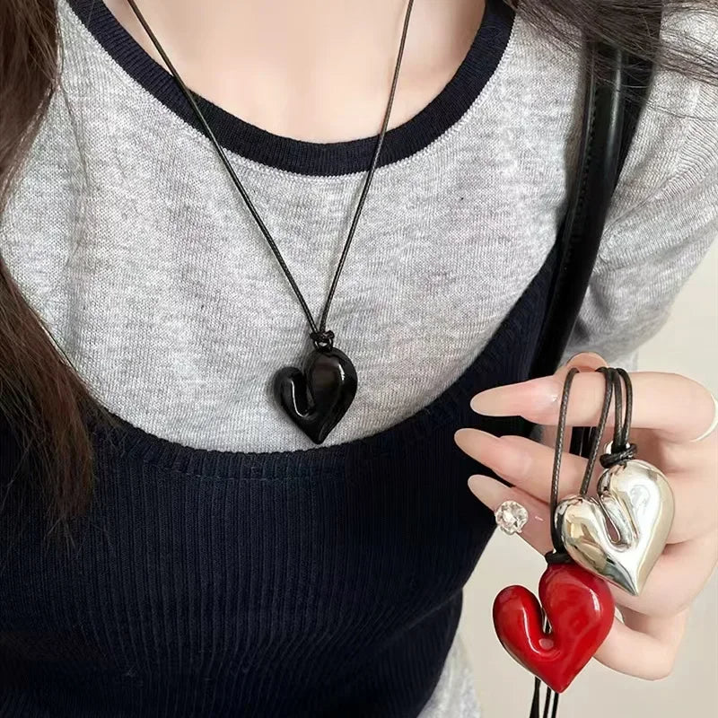 Retro Heart Pendant – ’80s Inspired Romance
