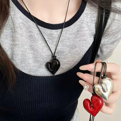Retro Heart Pendant – ’80s Inspired Romance