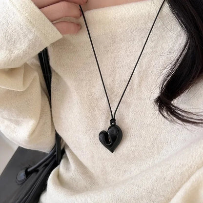 Retro Heart Pendant – ’80s Inspired Romance