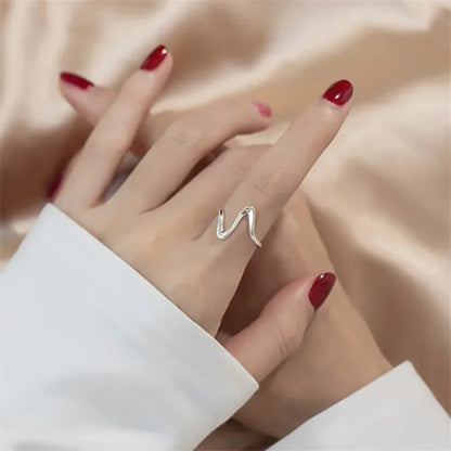 Vintage Geometric Wave Rings for Women